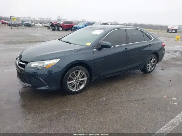 4T1BF1FK7HU316789 2017 TOYOTA CAMRY - Image 2