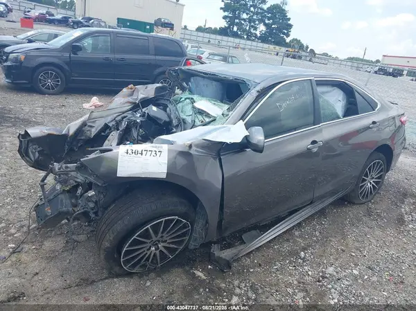 4T1BF1FK7HU317036 2017 TOYOTA CAMRY - Image 2