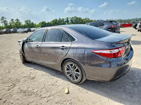 4T1BF1FK7HU319501 2017 TOYOTA CAMRY - Image 2