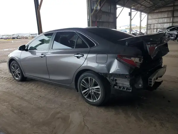 4T1BF1FK7HU321734 2017 TOYOTA CAMRY - Image 2