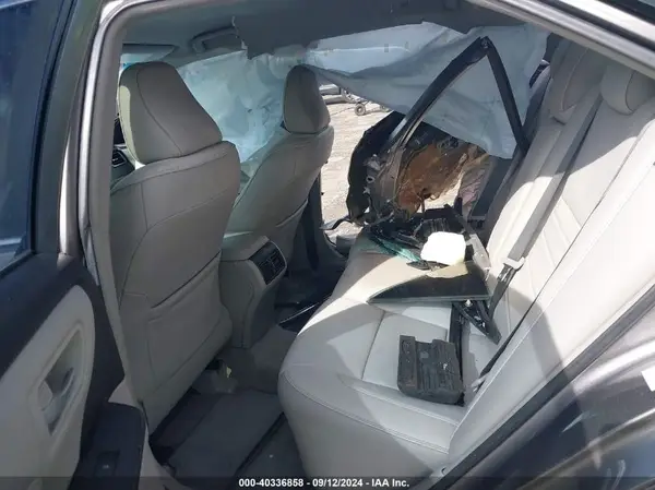 4T1BF1FK7HU323077 2017 TOYOTA CAMRY - Image 8