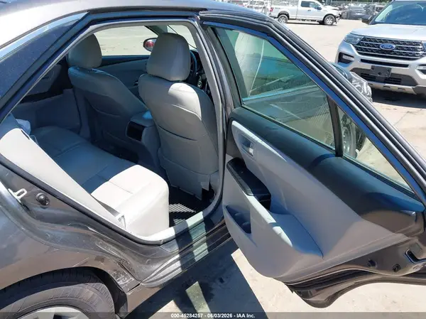 4T1BF1FK7HU323841 2017 TOYOTA CAMRY - Image 8