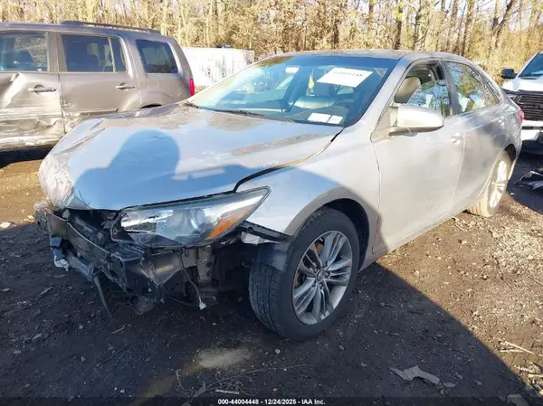 4T1BF1FK7HU324133 2017 TOYOTA CAMRY - Image 2