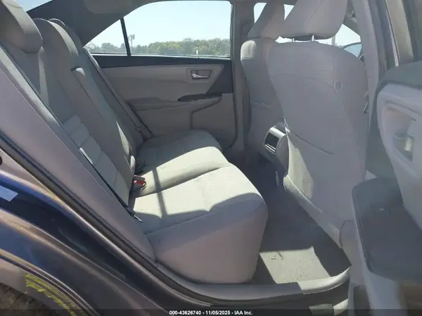 4T1BF1FK7HU324732 2017 TOYOTA CAMRY - Image 8