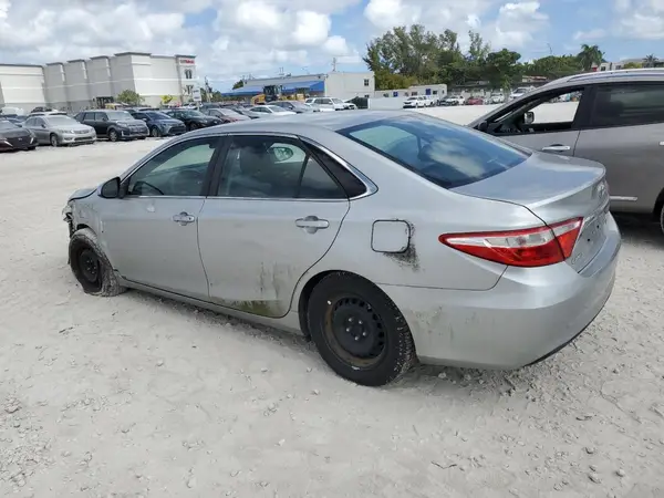 4T1BF1FK7HU331132 2017 TOYOTA CAMRY - Image 2