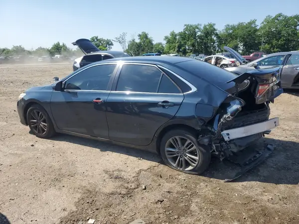 4T1BF1FK7HU331177 2017 TOYOTA CAMRY - Image 2