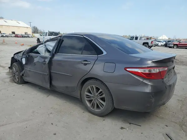 4T1BF1FK7HU333723 2017 TOYOTA CAMRY - Image 2