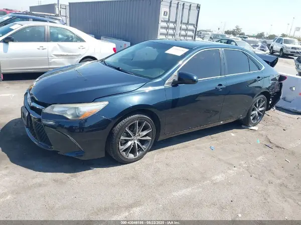 4T1BF1FK7HU334838 2017 TOYOTA CAMRY - Image 2