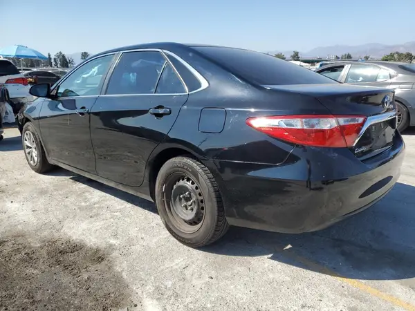 4T1BF1FK7HU340896 2017 TOYOTA CAMRY - Image 2