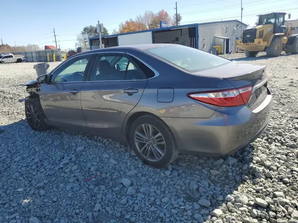 4T1BF1FK7HU341661 2017 TOYOTA CAMRY - Image 2