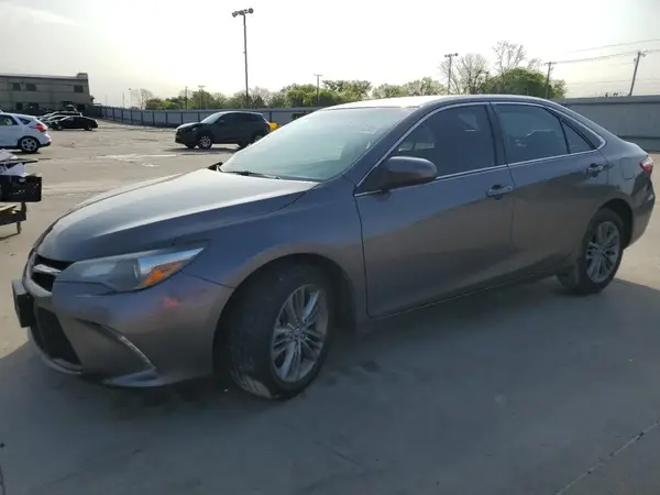 4T1BF1FK7HU341854 2017 TOYOTA CAMRY - Image 1