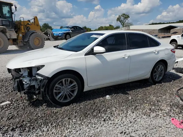 4T1BF1FK7HU341904 2017 TOYOTA CAMRY - Image 1