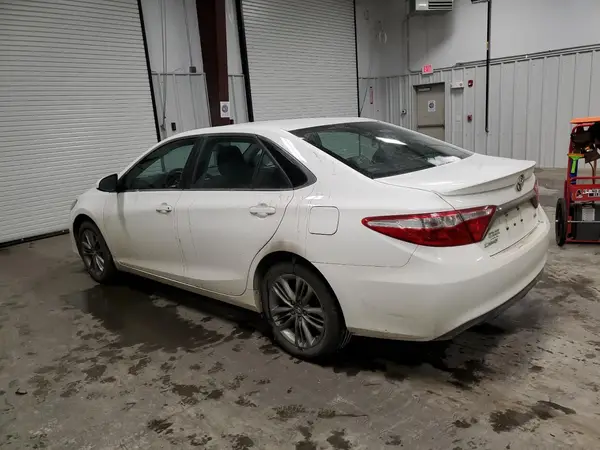 4T1BF1FK7HU342096 2017 TOYOTA CAMRY - Image 2