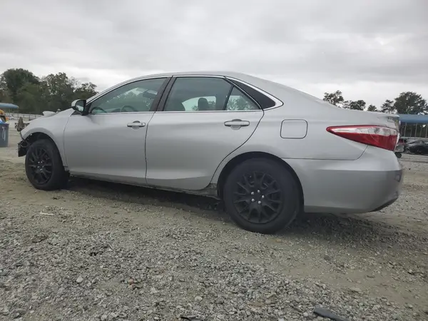 4T1BF1FK7HU343572 2017 TOYOTA CAMRY - Image 2