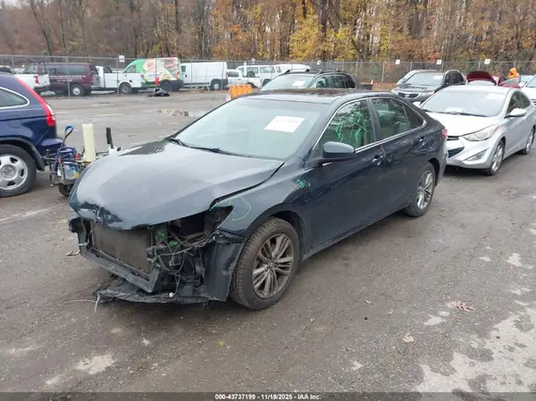 4T1BF1FK7HU345547 2017 TOYOTA CAMRY - Image 2