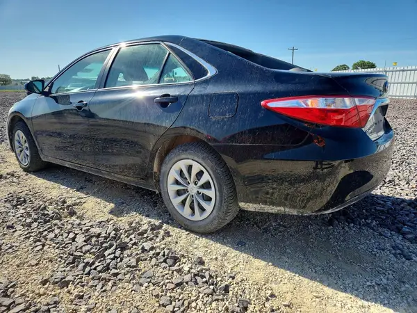 4T1BF1FK7HU347332 2017 TOYOTA CAMRY - Image 2