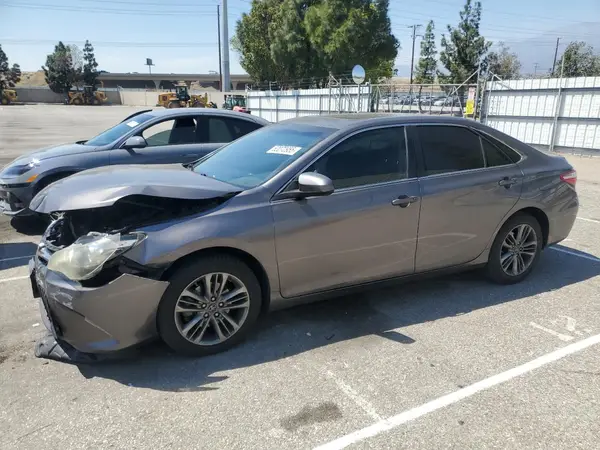4T1BF1FK7HU348433 2017 TOYOTA CAMRY - Image 1