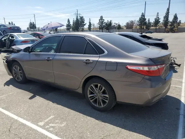 4T1BF1FK7HU348433 2017 TOYOTA CAMRY - Image 2
