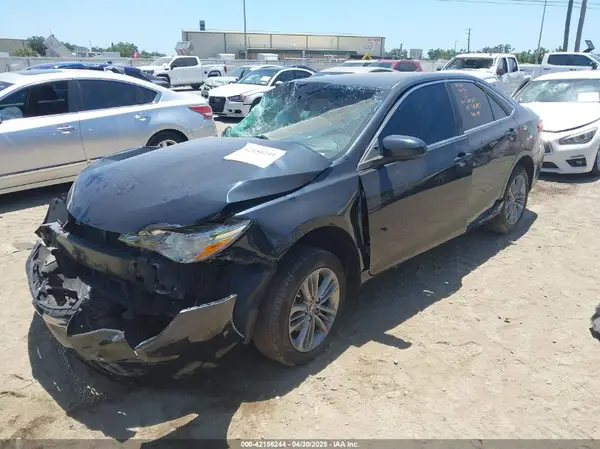 4T1BF1FK7HU349470 2017 TOYOTA CAMRY - Image 2