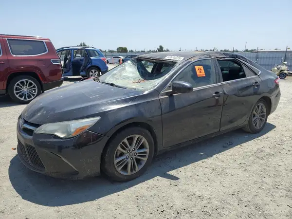 4T1BF1FK7HU350294 2017 TOYOTA CAMRY - Image 1