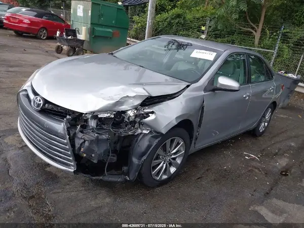 4T1BF1FK7HU351350 2017 TOYOTA CAMRY - Image 2