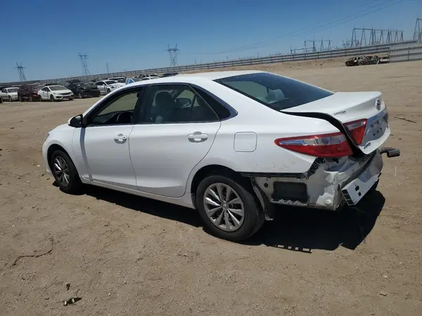 4T1BF1FK7HU355575 2017 TOYOTA CAMRY - Image 2