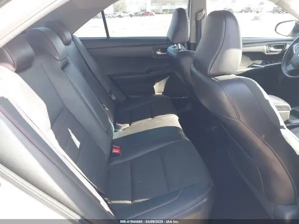 4T1BF1FK7HU356497 2017 TOYOTA CAMRY - Image 8