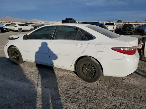4T1BF1FK7HU358587 2017 TOYOTA CAMRY - Image 2