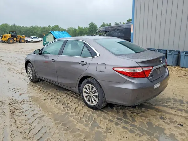 4T1BF1FK7HU359531 2017 TOYOTA CAMRY - Image 2