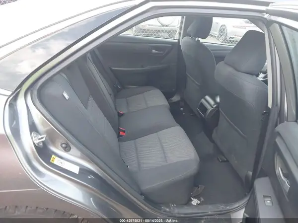 4T1BF1FK7HU359979 2017 TOYOTA CAMRY - Image 8