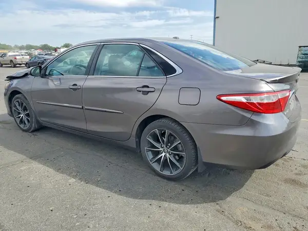 4T1BF1FK7HU361408 2017 TOYOTA CAMRY - Image 2
