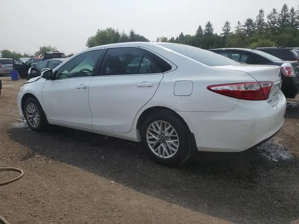 4T1BF1FK7HU366768 2017 TOYOTA CAMRY - Image 2