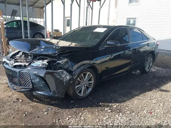 4T1BF1FK7HU369458 2017 TOYOTA CAMRY - Image 2
