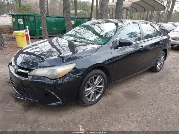 4T1BF1FK7HU369525 2017 TOYOTA CAMRY - Image 2