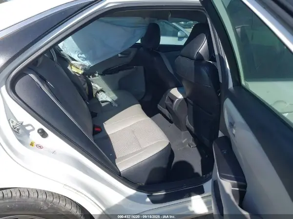 4T1BF1FK7HU370027 2017 TOYOTA CAMRY - Image 8