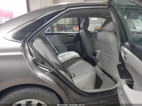 4T1BF1FK7HU371002 2017 TOYOTA CAMRY - Image 8