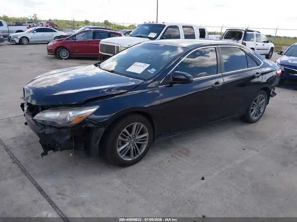 4T1BF1FK7HU372635 2017 TOYOTA CAMRY - Image 2