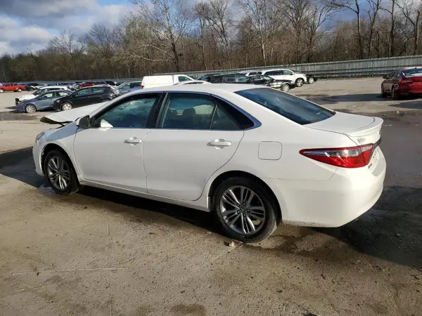 4T1BF1FK7HU374322 2017 TOYOTA CAMRY - Image 2