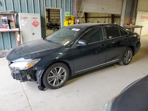 4T1BF1FK7HU375065 2017 TOYOTA CAMRY - Image 1