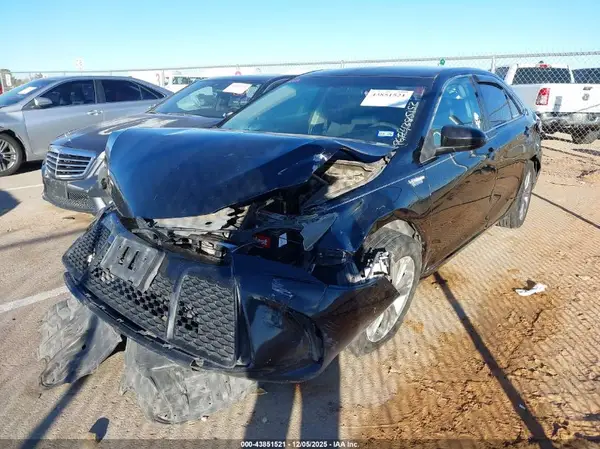 4T1BF1FK7HU375325 2017 TOYOTA CAMRY - Image 2