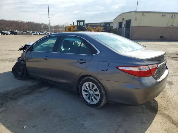 4T1BF1FK7HU376460 2017 TOYOTA CAMRY - Image 2