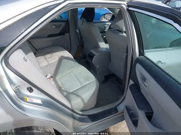 4T1BF1FK7HU377964 2017 TOYOTA CAMRY - Image 8