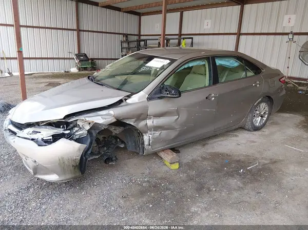 4T1BF1FK7HU383523 2017 TOYOTA CAMRY - Image 2