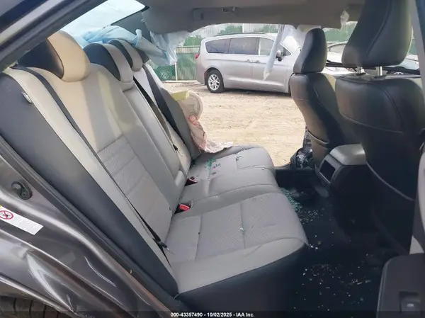 4T1BF1FK7HU388396 2017 TOYOTA CAMRY - Image 8