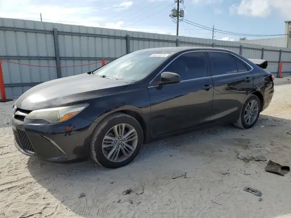 4T1BF1FK7HU394487 2017 TOYOTA CAMRY - Image 1