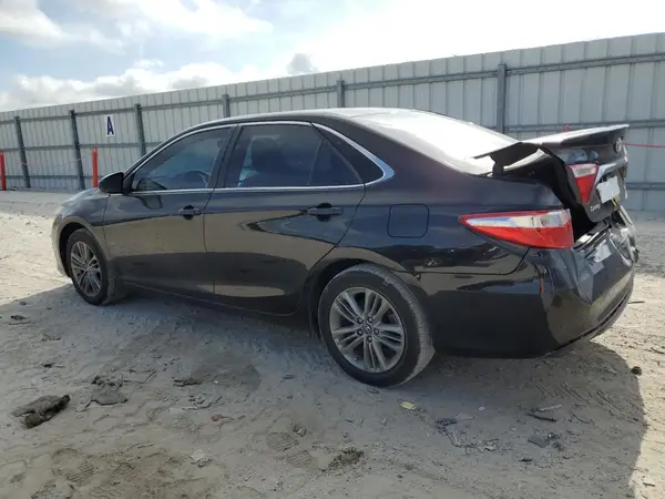 4T1BF1FK7HU394487 2017 TOYOTA CAMRY - Image 2