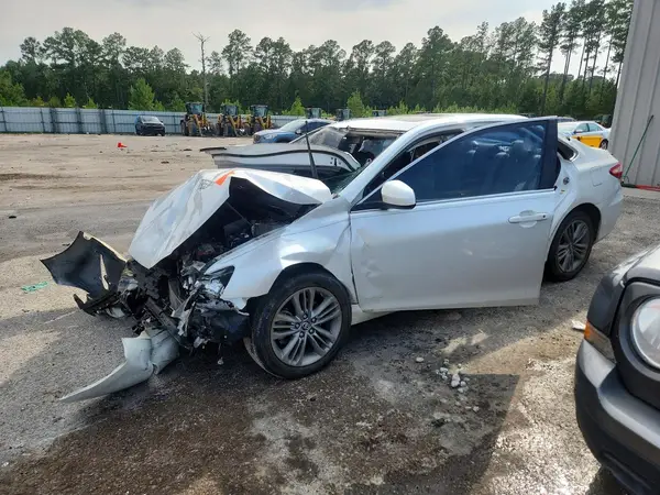 4T1BF1FK7HU396966 2017 TOYOTA CAMRY - Image 1
