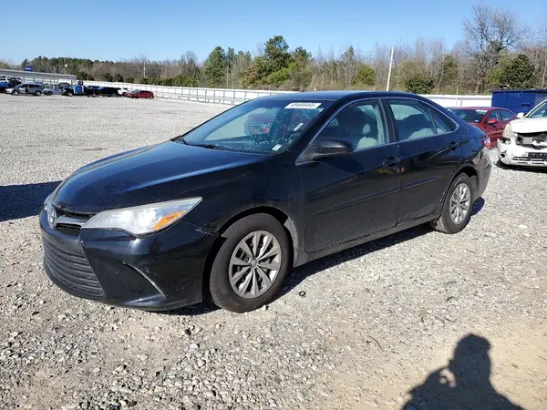 4T1BF1FK7HU398295 2017 TOYOTA CAMRY - Image 1