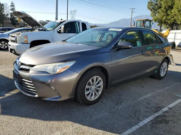 4T1BF1FK7HU398619 2017 TOYOTA CAMRY - Image 1