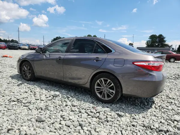 4T1BF1FK7HU400143 2017 TOYOTA CAMRY - Image 2